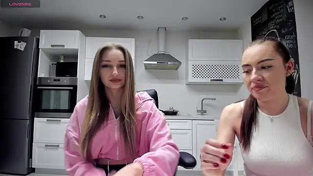 lisenok online show from 03/19/26, 07:40