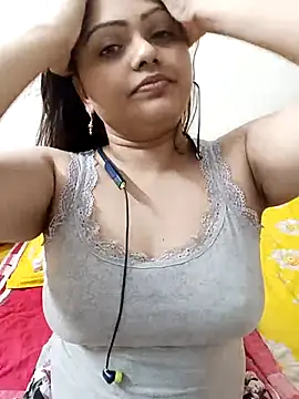 blue-berry07 online show from 12/17/25, 08:48