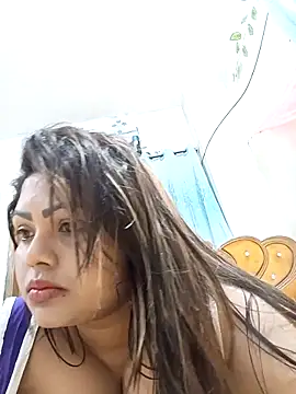 Snapshot of blue-berry07 chatting on 05/26/26, 07:37 blue-berry07 online show from 05/26/26, 07:37