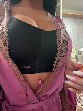 Snapshot of AlessiaExquisit chatting on 01/12/26, 08:25 AlessiaExquisit online show from 01/12/26, 08:25