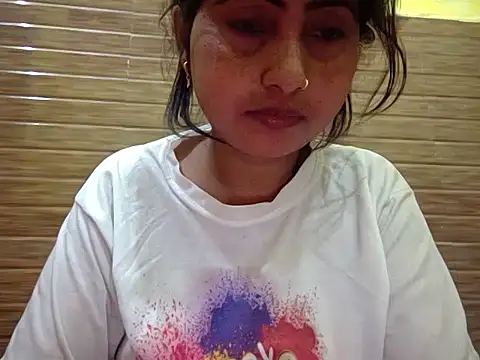 Snapshot of Queen_Couple chatting on 03/09/25, 06:43 Queen Couple online show from 03/09/25, 06:43