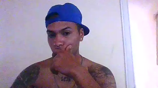 Snapshot of crow07xx chatting on 02/03/25, 12:03 crow07xx online show from 02/03/25, 12:03