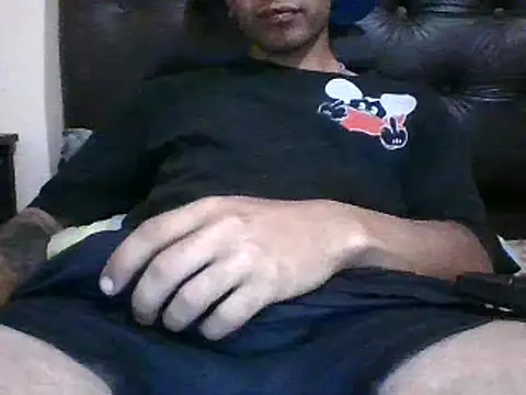 Snapshot of crow07xx chatting on 02/03/25, 10:21 crow07xx online show from 02/03/25, 10:21