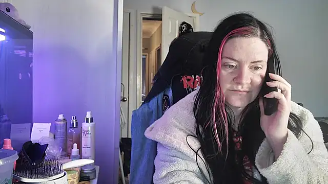 Snapshot of AureliaXOX chatting on 12/21/25, 11:06 AureliaXOX online show from 12/21/25, 11:06