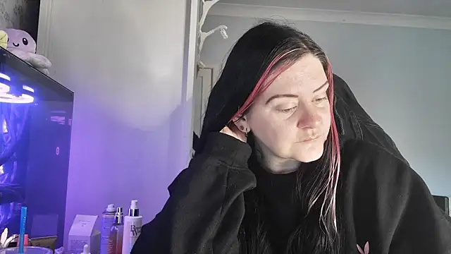 AureliaXOX online show from 01/19/26, 09:24