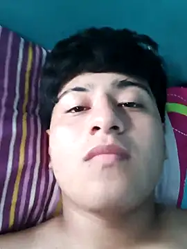 Snapshot of theghoss chatting on 09/17/25, 07:15 theghoss online show from 09/17/25, 07:15