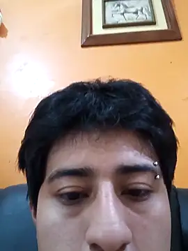 Snapshot of theghoss chatting on 12/15/25, 06:45 theghoss online show from 12/15/25, 06:45