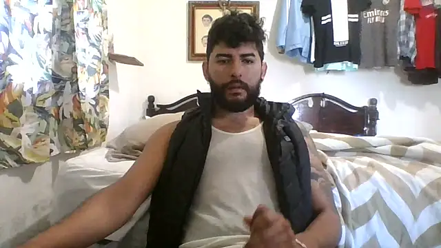 Snapshot of dickman10 chatting on 09/10/25, 02:17 dickman10 online show from 09/10/25, 02:17