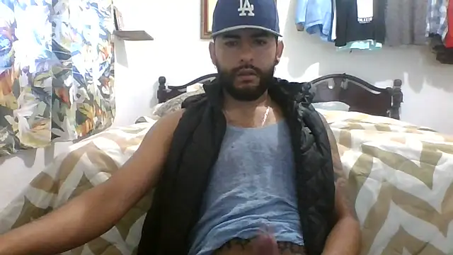 Snapshot of dickman10 chatting on 09/14/25, 01:54 dickman10 online show from 09/14/25, 01:54