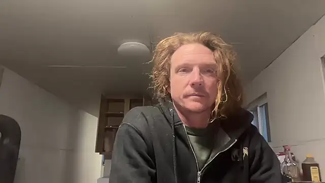 Snapshot of redone8in chatting on 02/19/25, 04:33 redone8in online show from 02/19/25, 04:33