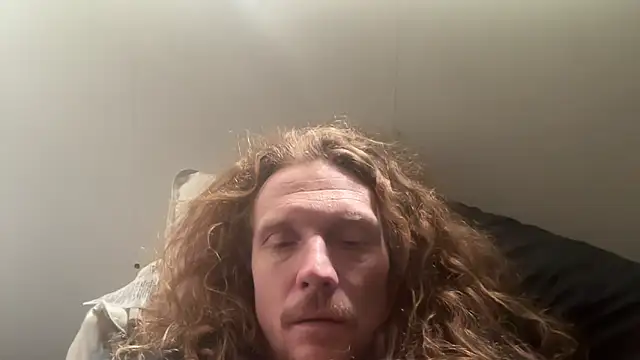 Snapshot of redone8in chatting on 03/09/25, 10:41 redone8in online show from 03/09/25, 10:41