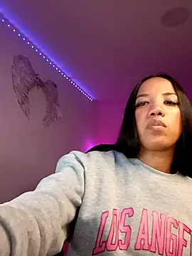 Snapshot of SallyWhitee chatting on 02/03/26, 04:32 SallyWhitee online show from 02/03/26, 04:32