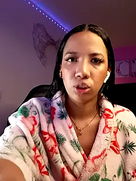 Snapshot of SallyWhitee chatting on 02/12/26, 05:24 SallyWhitee online show from 02/12/26, 05:24