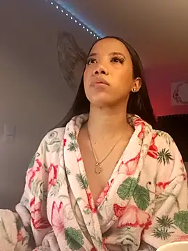 SallyWhitee online show from 03/22/26, 04:49