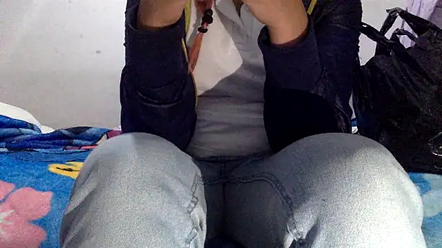 sharonlopez9611 online show from 03/24/26, 02:49