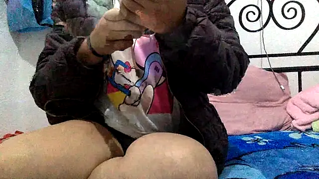 sharonlopez9611 online show from 04/03/26, 02:53