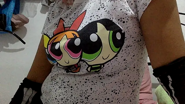 sharonlopez9611 online show from 04/15/26, 03:13