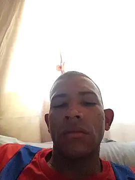 Snapshot of Mineirinho043 chatting on 02/10/25, 12:39 Mineirinho043 online show from 02/10/25, 12:39