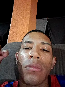 Snapshot of Mineirinho043 chatting on 02/11/25, 11:01 Mineirinho043 online show from 02/11/25, 11:01