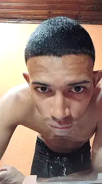 Snapshot of Mineirinho043 chatting on 02/20/25, 11:10 Mineirinho043 online show from 02/20/25, 11:10