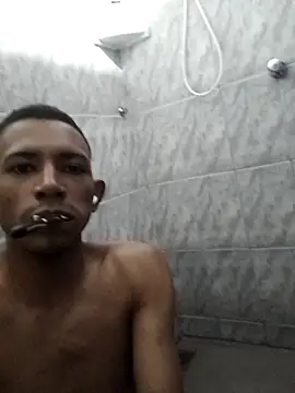 Snapshot of Mineirinho043 chatting on 02/23/25, 05:56 Mineirinho043 online show from 02/23/25, 05:56