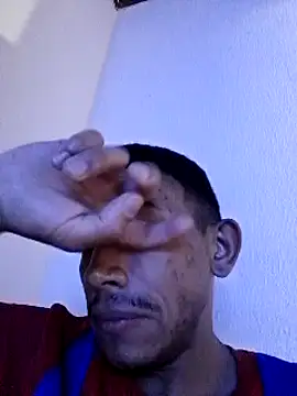 Snapshot of Mineirinho043 chatting on 03/06/25, 04:08 Mineirinho043 online show from 03/06/25, 04:08