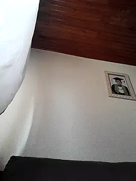 Snapshot of Mineirinho043 chatting on 03/16/25, 01:17 Mineirinho043 online show from 03/16/25, 01:17