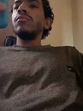 Snapshot of Mineirinho043 chatting on 09/19/25, 12:50 Mineirinho043 online show from 09/19/25, 12:50