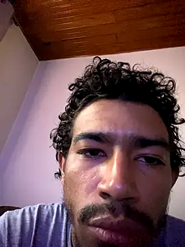 Snapshot of Mineirinho043 chatting on 09/29/25, 10:31 Mineirinho043 online show from 09/29/25, 10:31