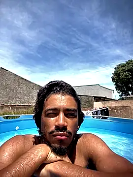 Mineirinho043 online show from 11/27/25, 04:42