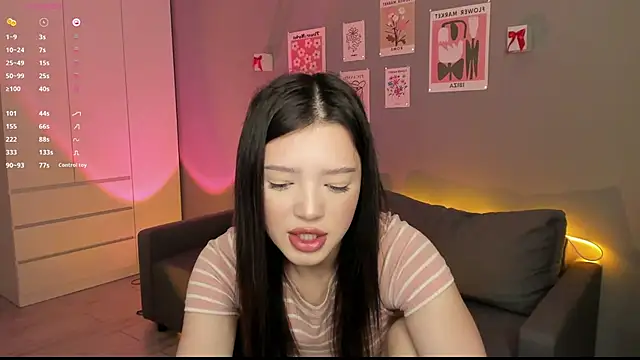 Snapshot of RikoAsada chatting on 03/04/25, 06:15 RikoAsada online show from 03/04/25, 06:15