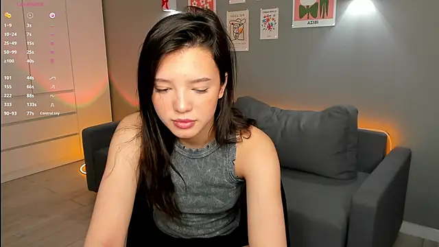 Snapshot of RikoAsada chatting on 03/21/25, 09:23 RikoAsada online show from 03/21/25, 09:23