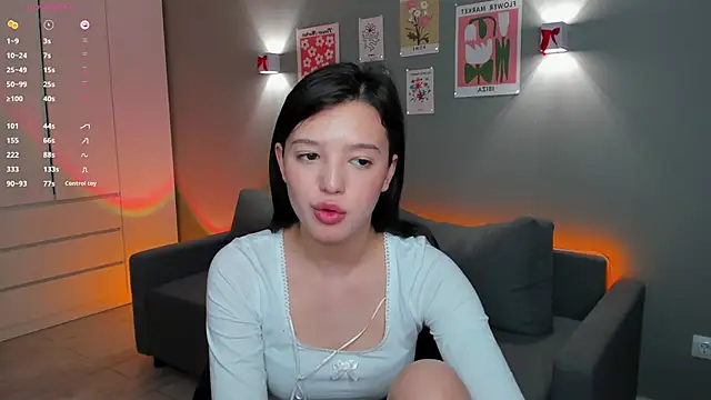 Snapshot of RikoAsada chatting on 03/22/25, 12:35 RikoAsada online show from 03/22/25, 12:35