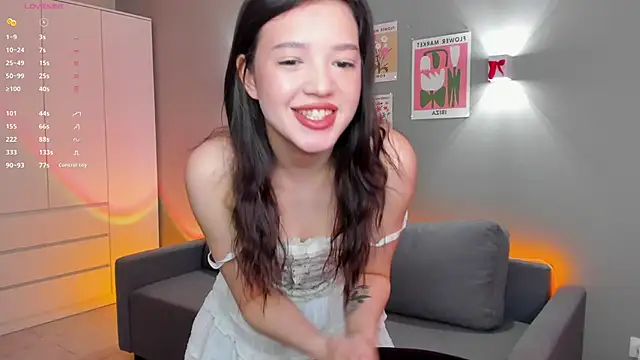 Snapshot of RikoAsada chatting on 03/23/25, 06:26 RikoAsada online show from 03/23/25, 06:26