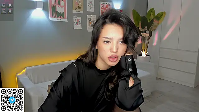 Snapshot of RikoAsada chatting on 09/19/25, 07:21 RikoAsada online show from 09/19/25, 07:21