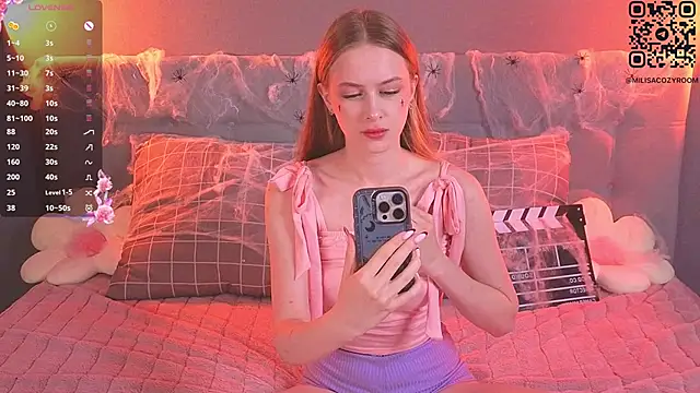 Snapshot of soft_babe chatting on 10/30/25, 10:43 soft babe online show from 10/30/25, 10:43