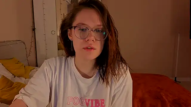 Mia Luw online show from 01/13/26, 04:29