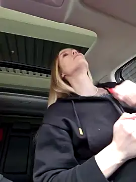 Snapshot of Pussy_Drive03 chatting on 02/10/25, 08:31 Pussy Drive03 online show from 02/10/25, 08:31