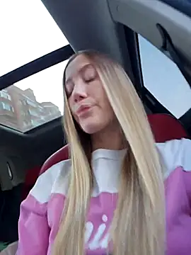 Snapshot of Pussy_Drive03 chatting on 02/21/25, 06:07 Pussy Drive03 online show from 02/21/25, 06:07