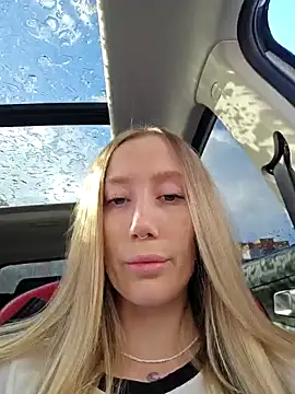 Snapshot of Pussy_Drive03 chatting on 03/22/25, 04:45 Pussy Drive03 online show from 03/22/25, 04:45