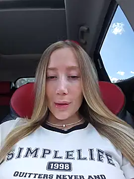 Snapshot of Pussy_Drive03 chatting on 03/22/25, 07:47 Pussy Drive03 online show from 03/22/25, 07:47