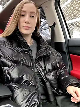 Snapshot of Pussy_Drive03 chatting on 10/03/25, 05:37 Pussy Drive03 online show from 10/03/25, 05:37