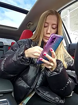 Snapshot of Pussy_Drive03 chatting on 10/13/25, 05:18 Pussy Drive03 online show from 10/13/25, 05:18