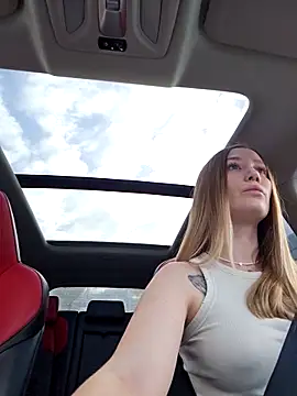 Snapshot of Pussy_Drive03 chatting on 10/28/25, 03:54 Pussy Drive03 online show from 10/28/25, 03:54