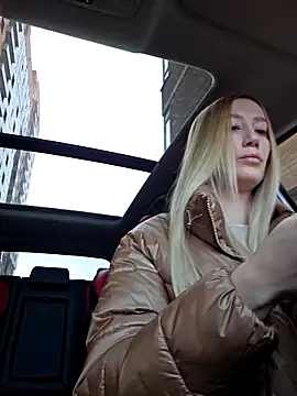 Snapshot of Pussy_Drive03 chatting on 11/19/25, 04:56 Pussy Drive03 online show from 11/19/25, 04:56