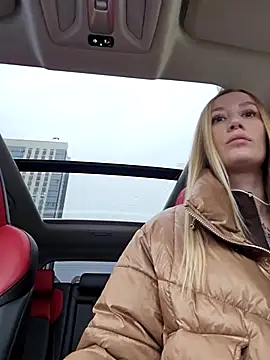 Snapshot of Pussy_Drive03 chatting on 11/27/25, 04:03 Pussy Drive03 online show from 11/27/25, 04:03