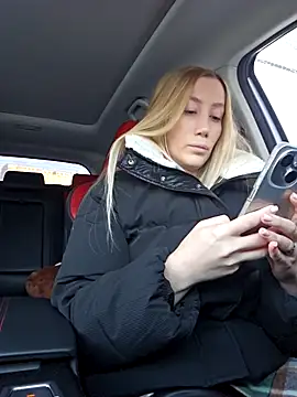 Snapshot of Pussy_Drive03 chatting on 11/30/25, 05:22 Pussy Drive03 online show from 11/30/25, 05:22