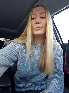 Snapshot of Pussy_Drive03 chatting on 12/21/25, 05:25 Pussy Drive03 online show from 12/21/25, 05:25