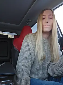 Snapshot of Pussy_Drive03 chatting on 02/21/26, 04:24 Pussy Drive03 online show from 02/21/26, 04:24