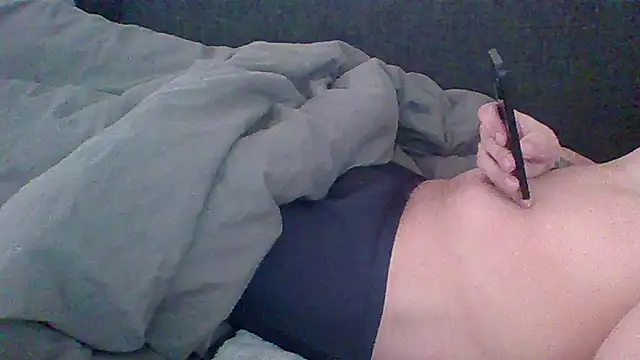 Snapshot of j3sp3r930 chatting on 02/21/25, 02:06 j3sp3r930 online show from 02/21/25, 02:06